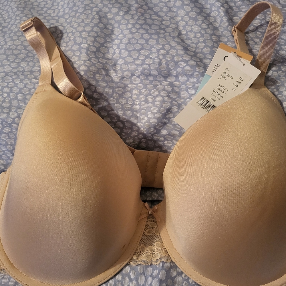 T-Shirt Bra size 42D
